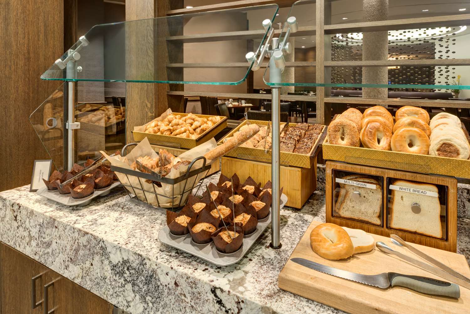 Фото Hilton Houston Post Oak by The Galleria