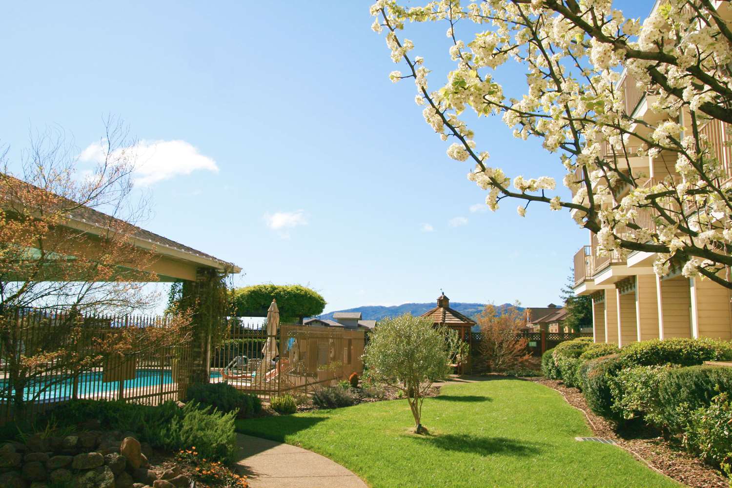 Фото Hampton Inn Ukiah