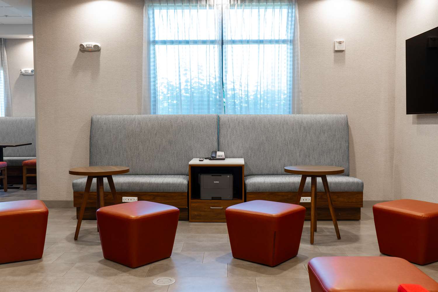 Фото Hampton Inn Elkhorn Lake Geneva Area