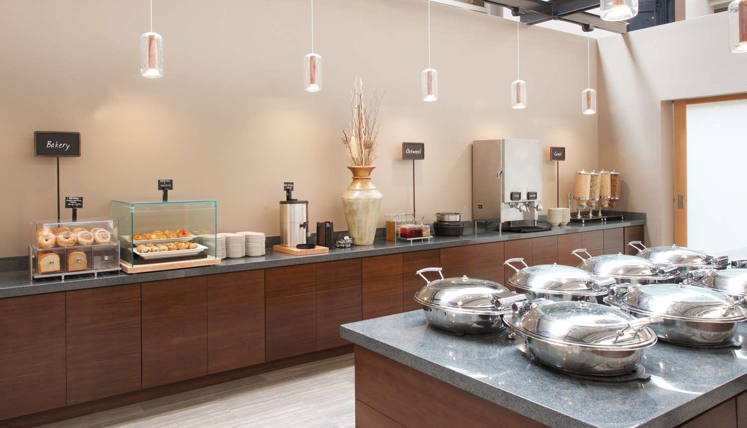 Фото Embassy Suites by Hilton Seattle North Lynnwood