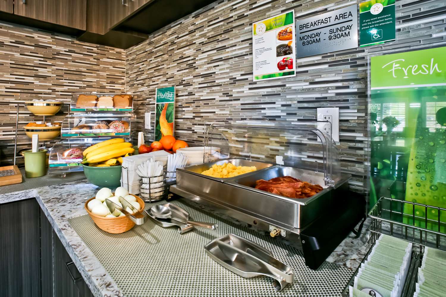 Фото Quality Inn Hayward