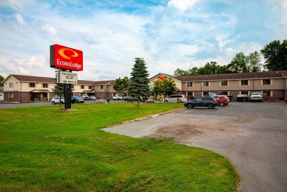 Фото Econo Lodge Massena Hwy 37