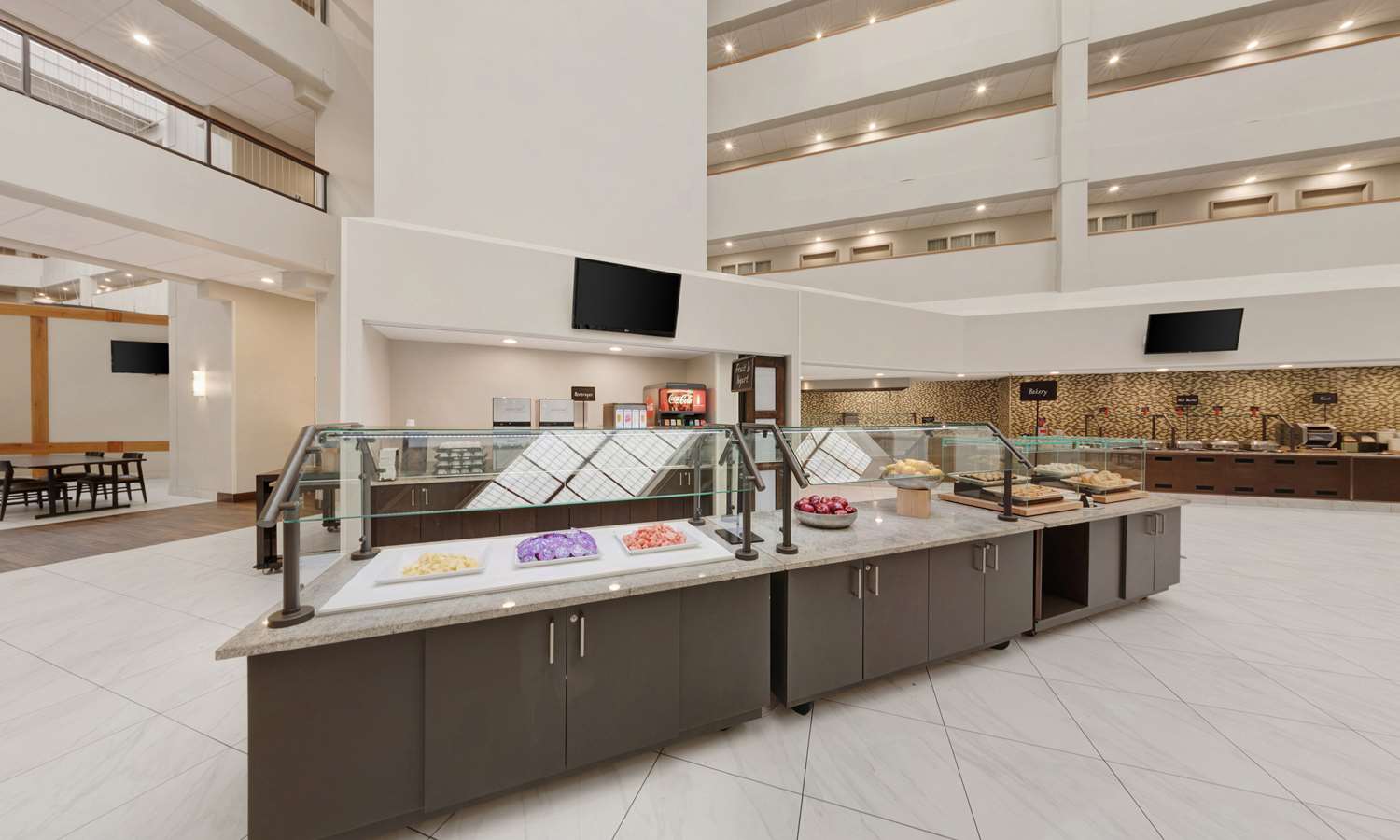 Фото Embassy Suites by Hilton Milwaukee Brookfield