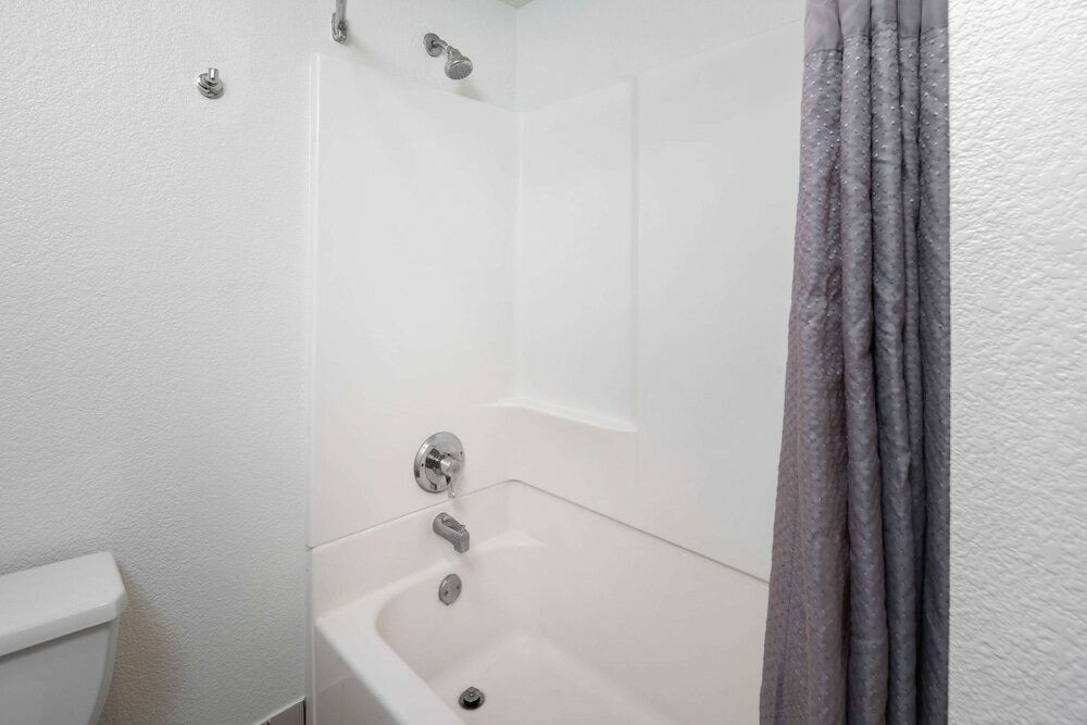 Фото Motel 6 Anaheim Maingate