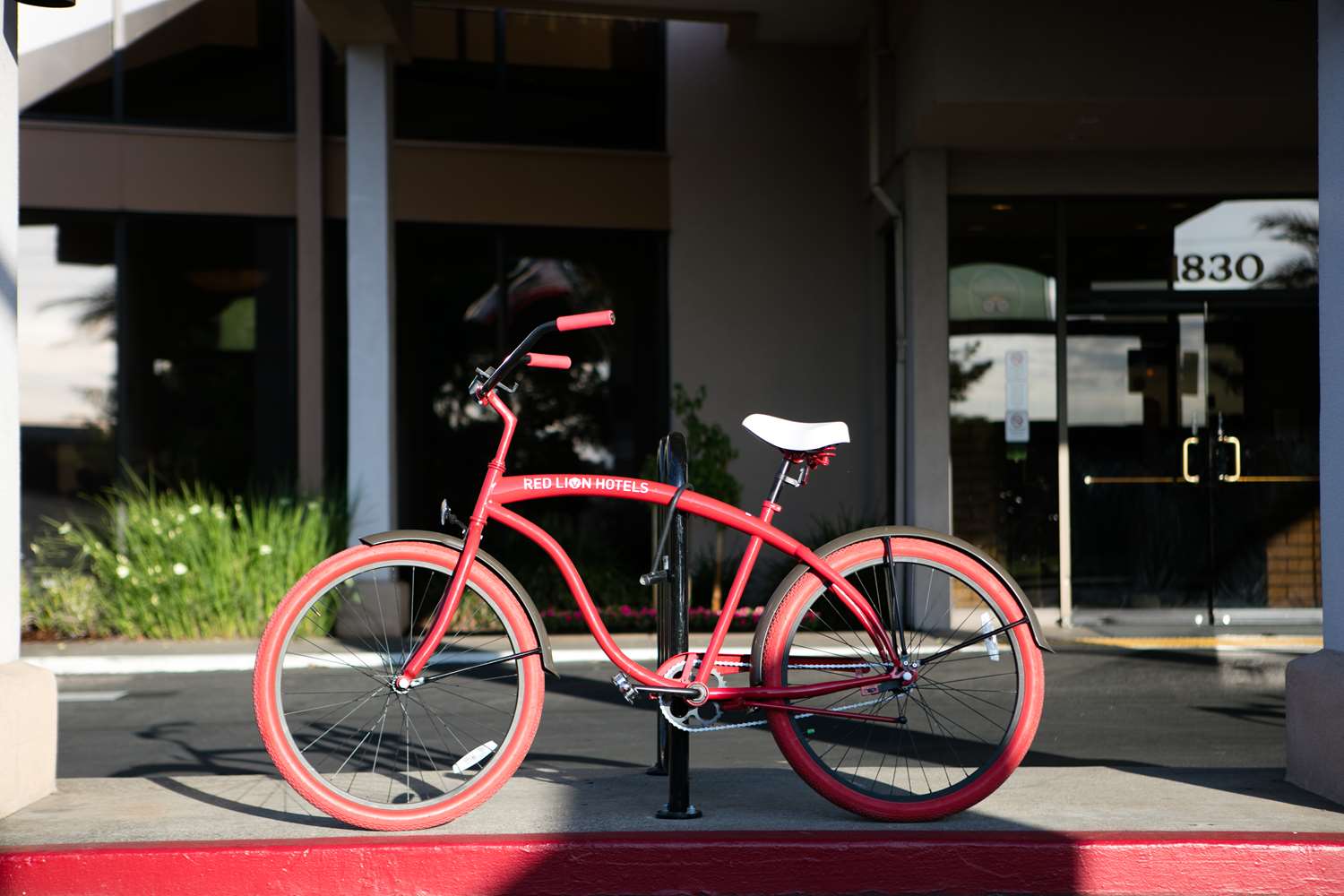 Фото Red Lion Hotel Redding