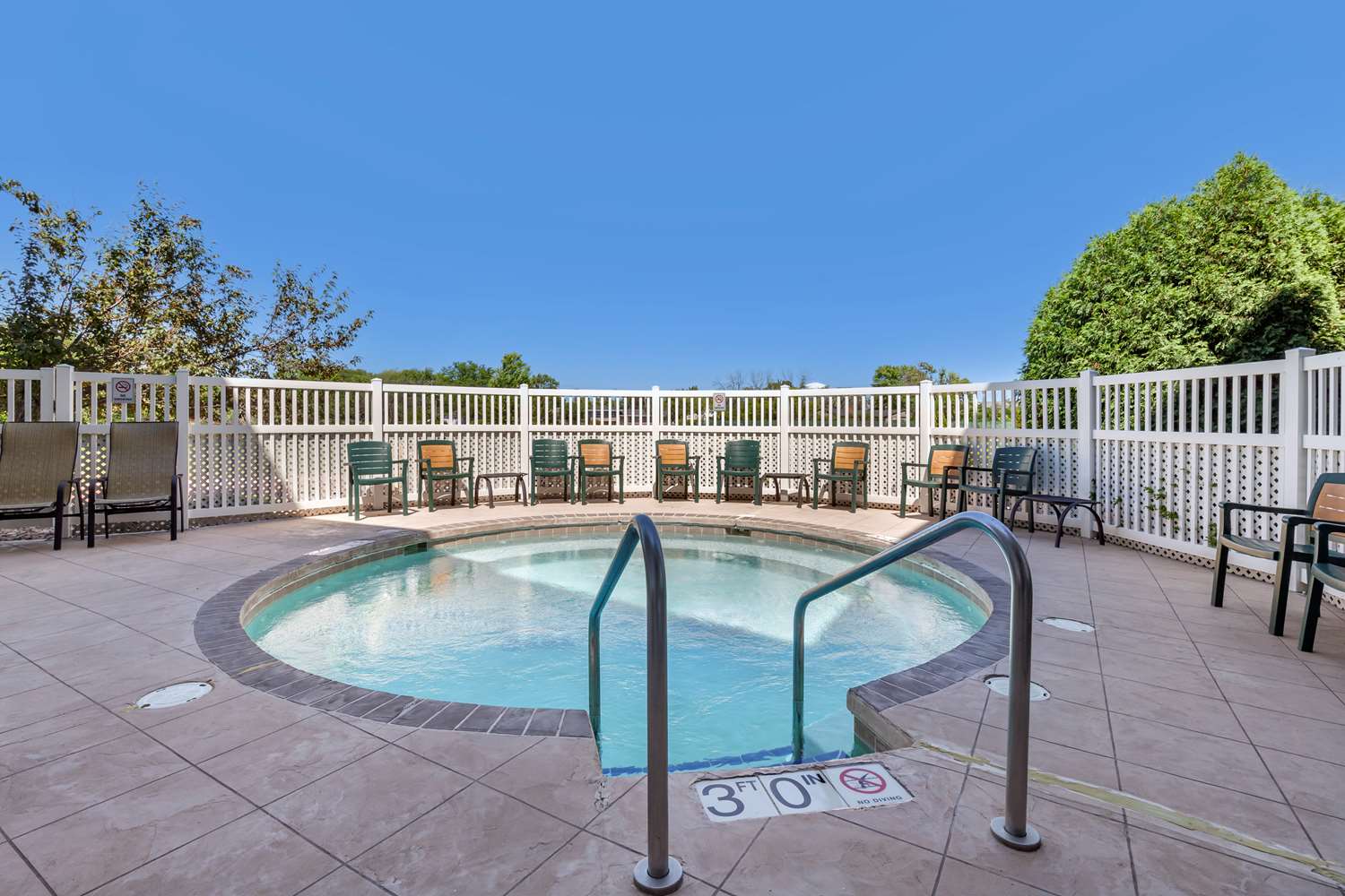 Фото Best Western Premier Bridgewood Resort Hotel