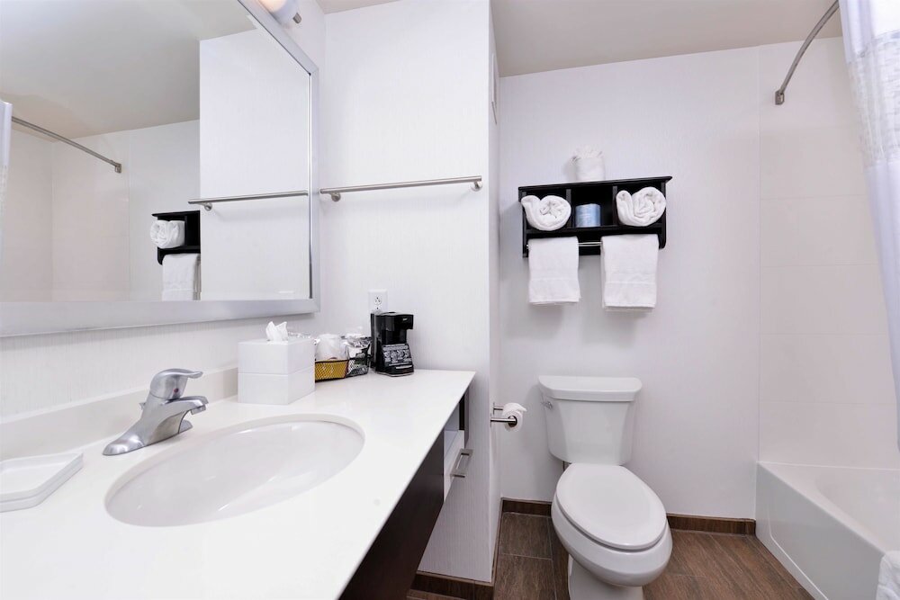 Фото Hampton Inn & Suites Mount Joy/Lancaster West