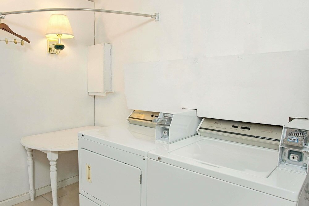 Фото Travelodge by Wyndham Bishop