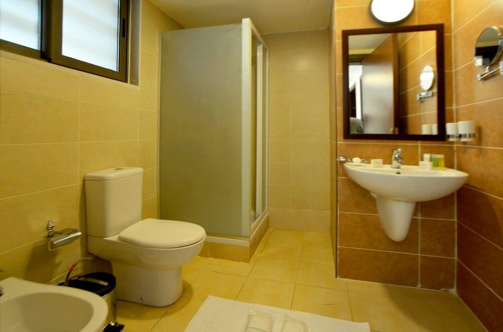 Фото Public Security Hotel & Chalets