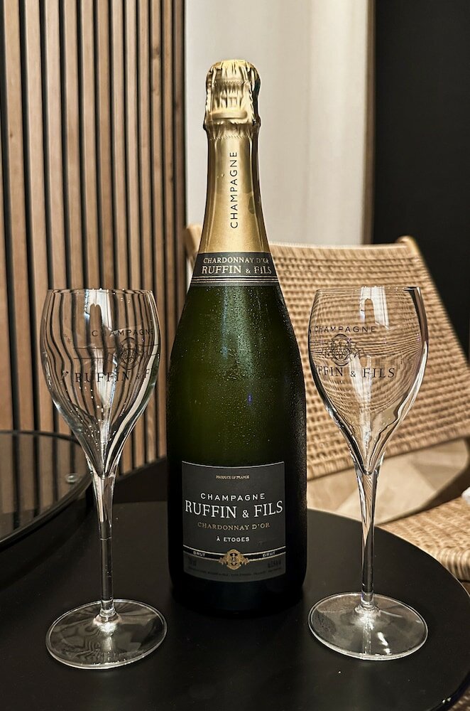 Фото Hotel Le Renard Châlons-en-Champagne