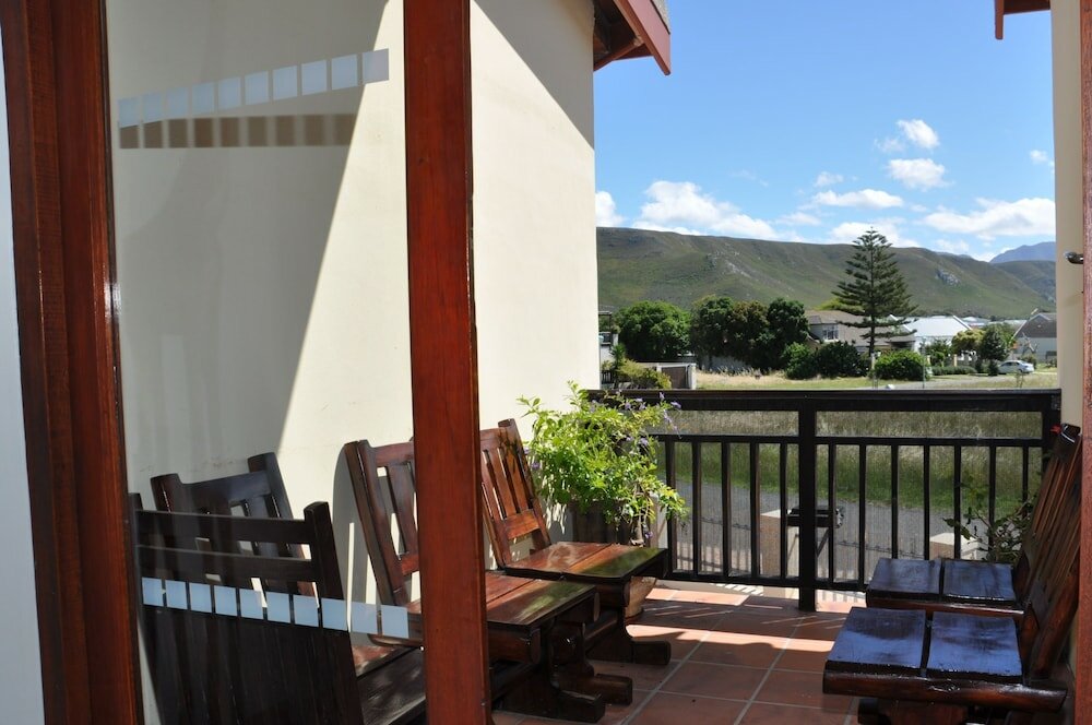 Фото Hermanus At Home