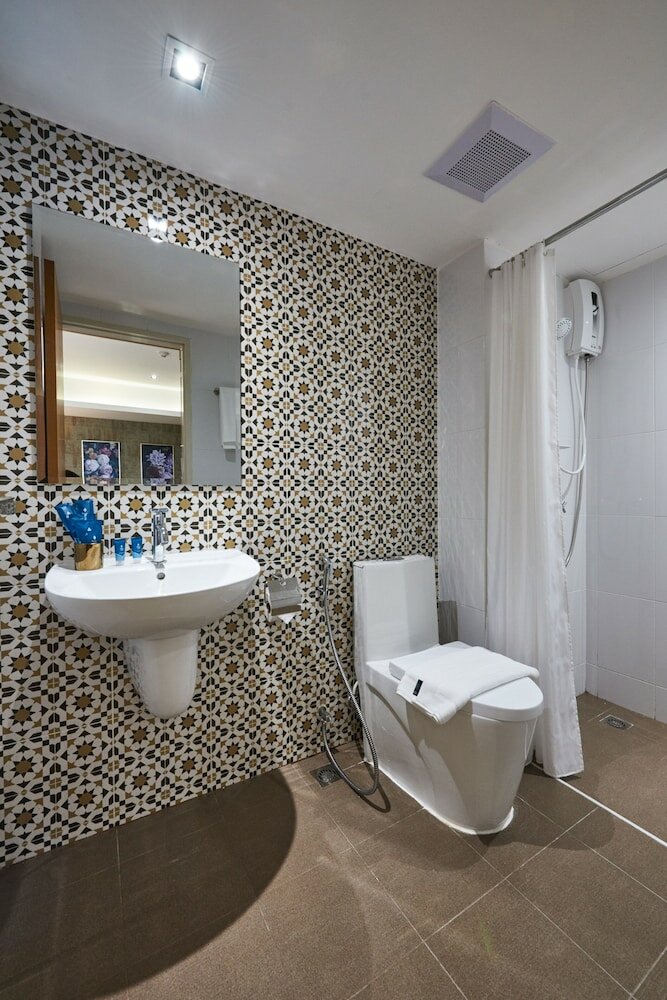 Фото Almas Hotel Bangkok