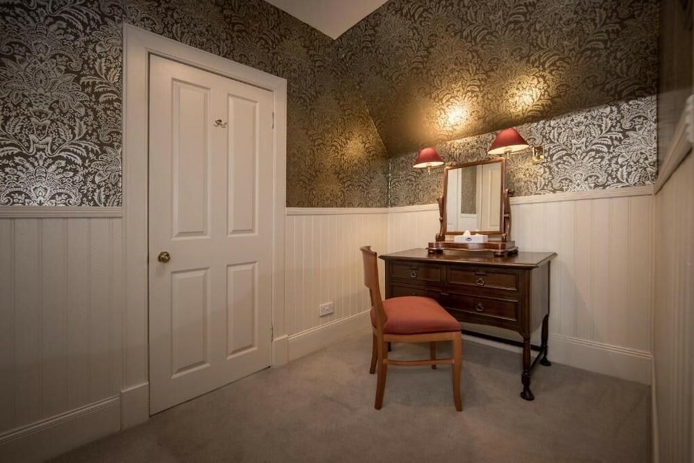 Фото The Lake of Menteith Hotel