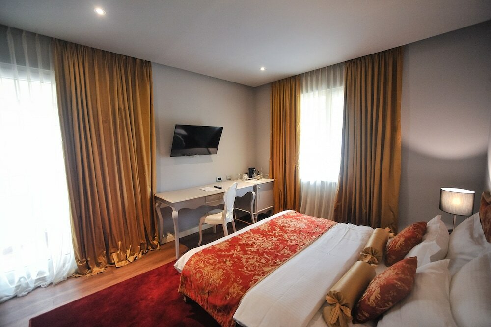 Фото Classic Hotel