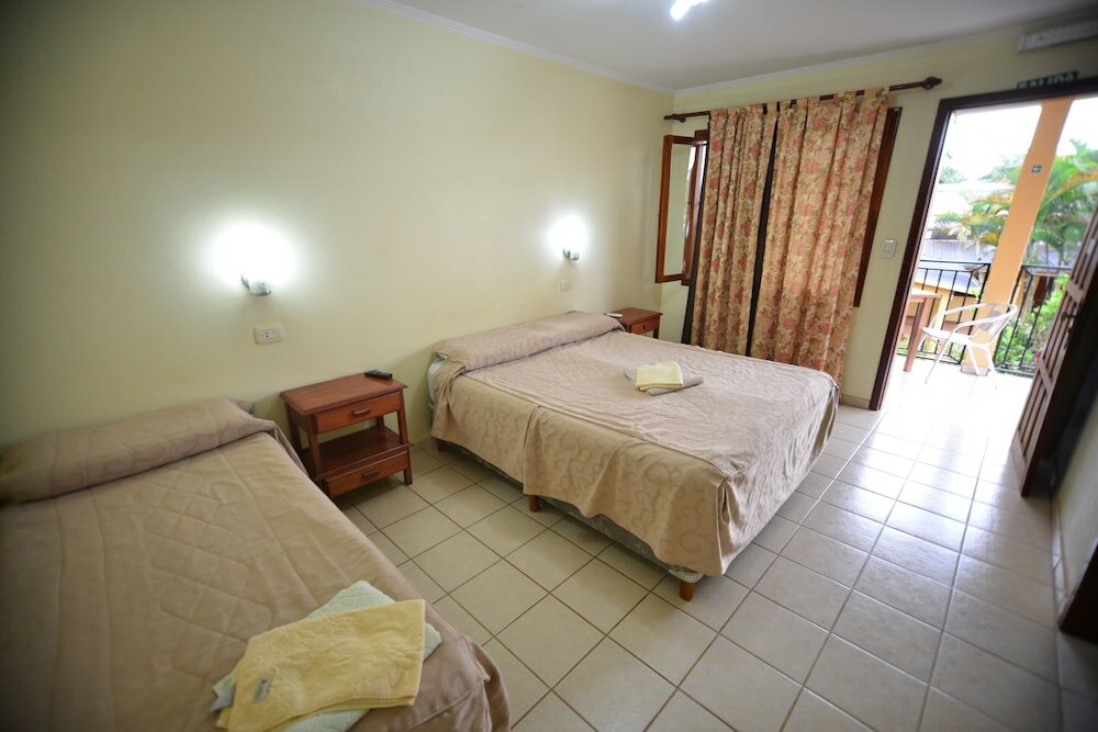 Фото Hotel Lilian