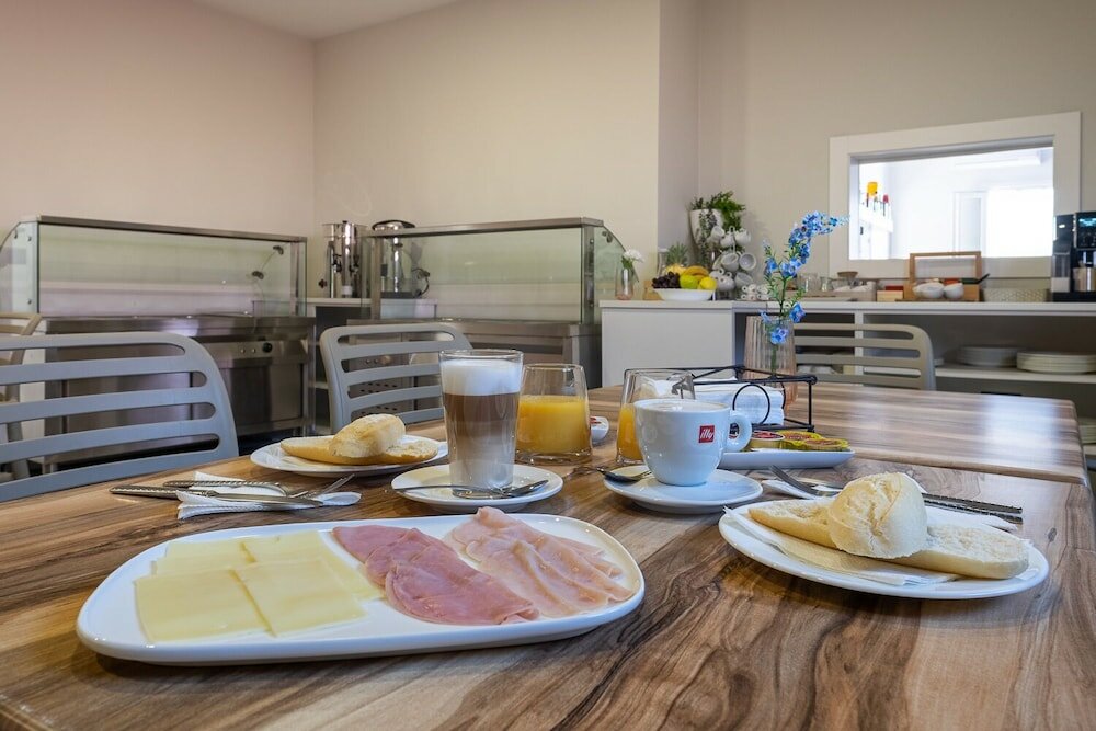 Фото Daos Suites Terrace Marbella