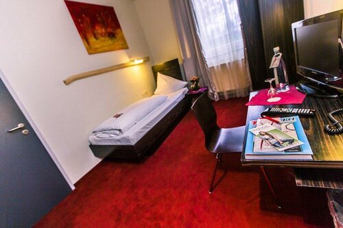 Внешний вид отеля Hotel Speyer am Technik Museum в Шпайере, фото 4