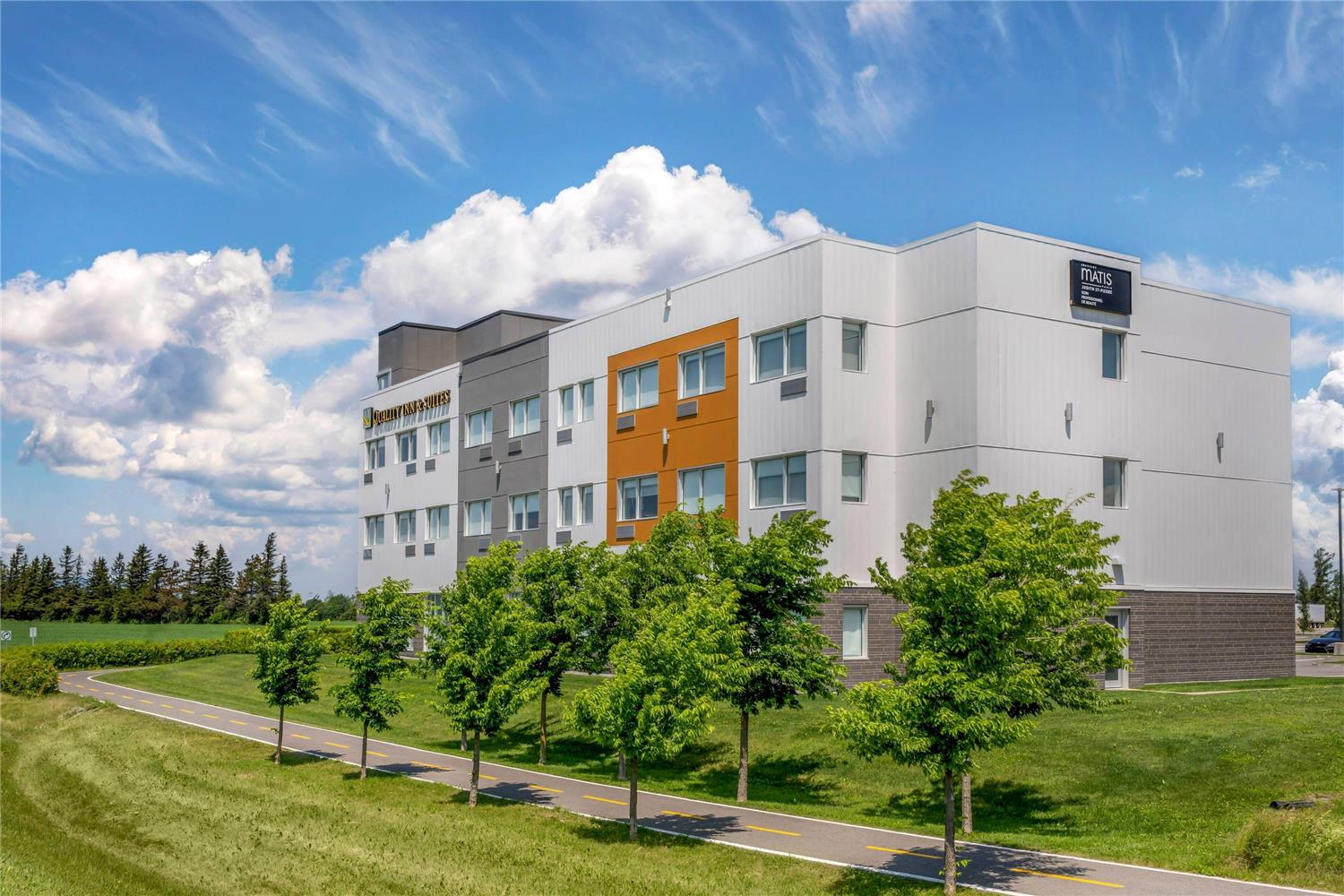 Фото Quality Inn & Suites