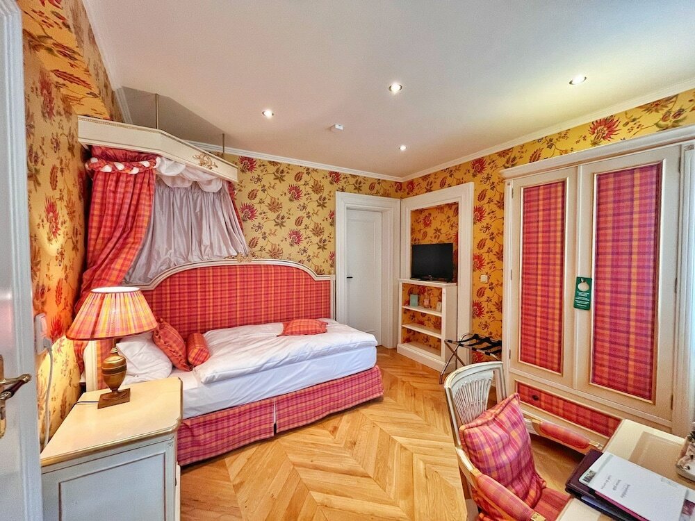 Фото Hotel Goldener Anker