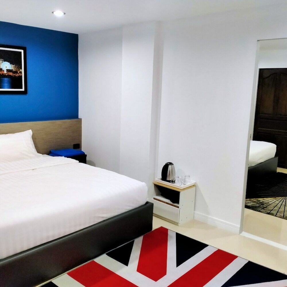 Фото Poonsuk Place Hotel