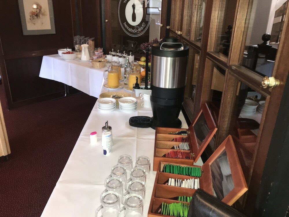 Фото Karaman Group Hotel