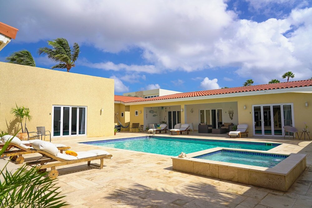 Фото Arubas Bakval Suites