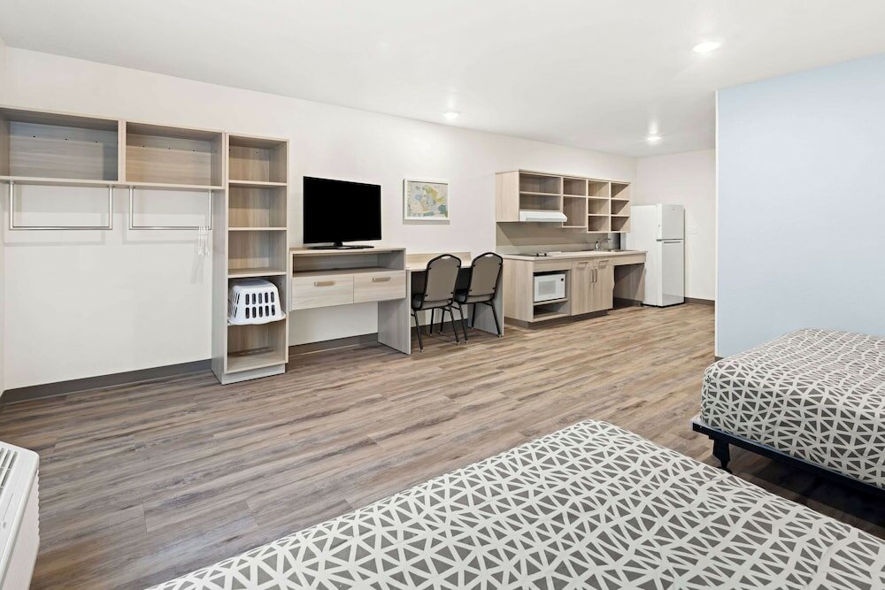 Фото Woodspring Suites Billings