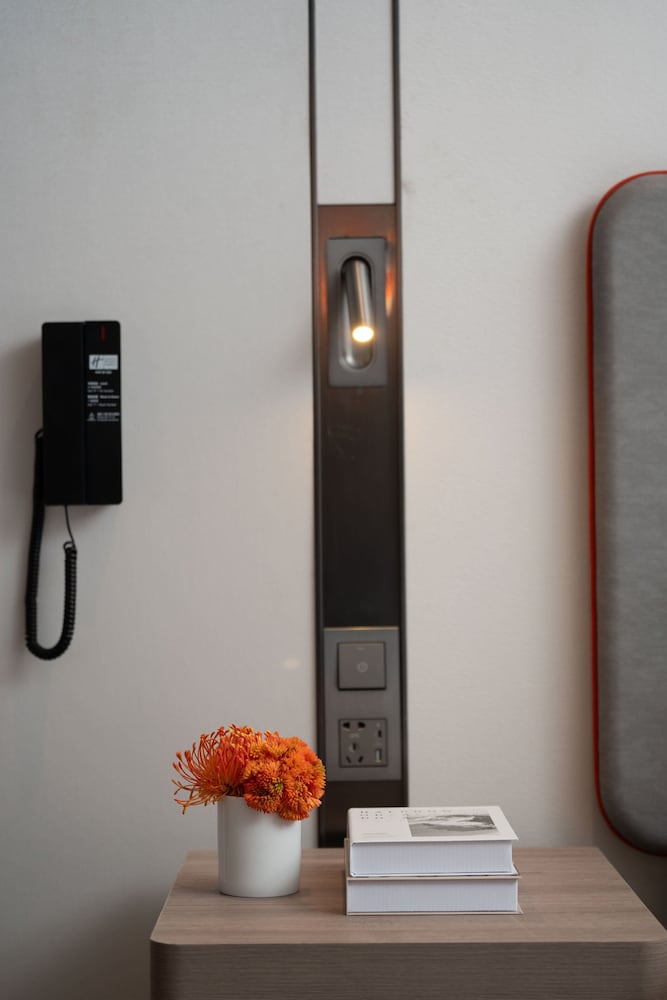 Фото Holiday Inn Express Shanghai Hongqiao Necc, an Ihg Hotel