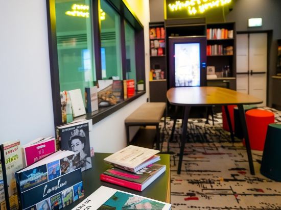 Фото The Wesley Camden Town