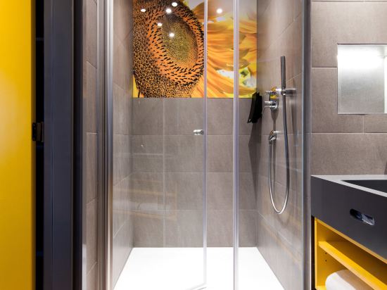 Фото Buddy Hotel