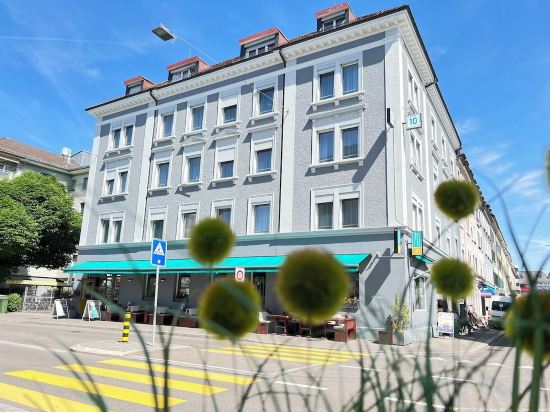 Фото отеля 1