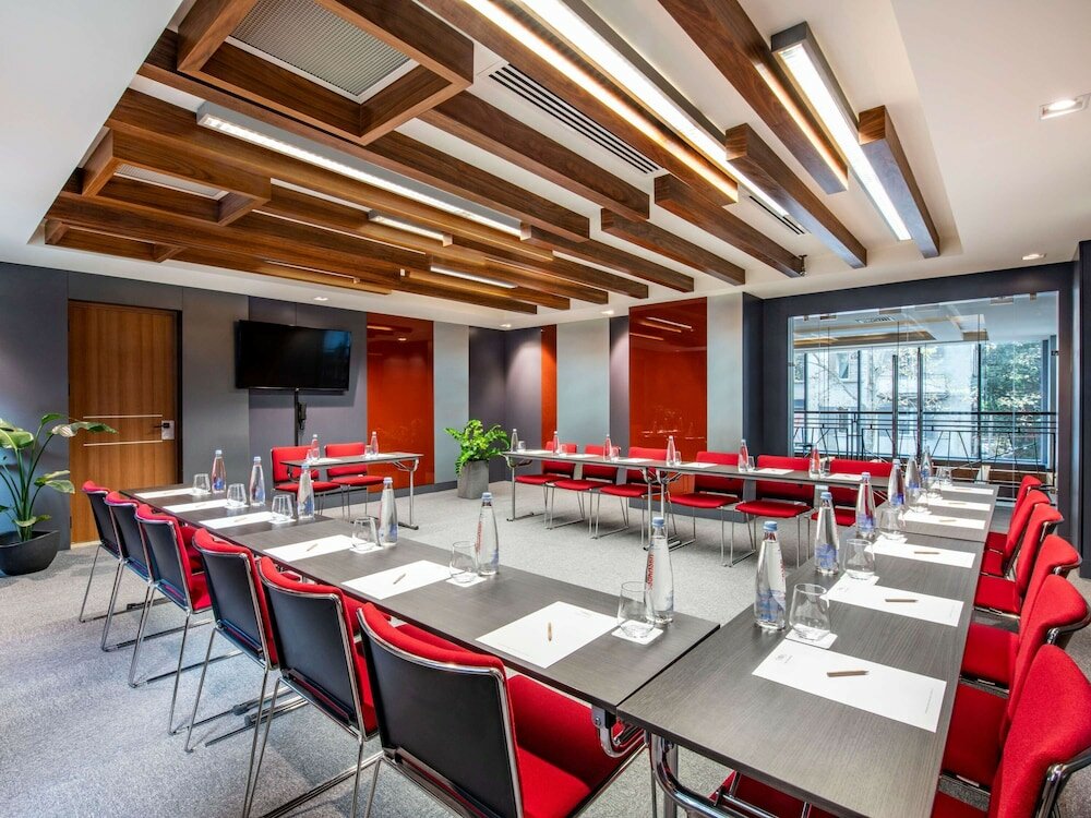 Фото Tbilisi Saburtalo Hotel by Mercure