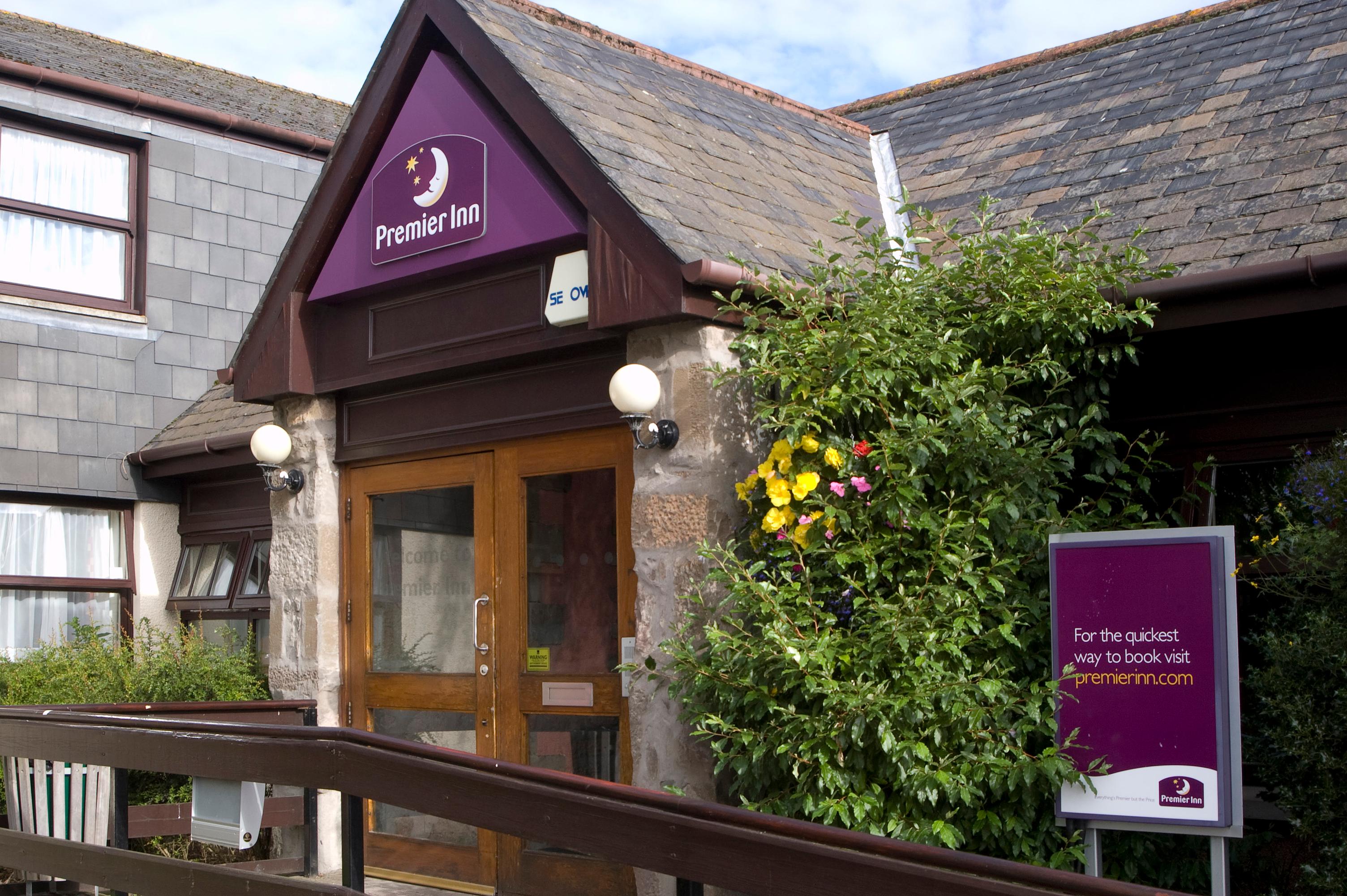 Фото Premier Inn Dundee West