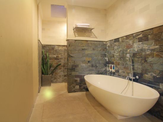 Фото Lotus Tirta Seminyak