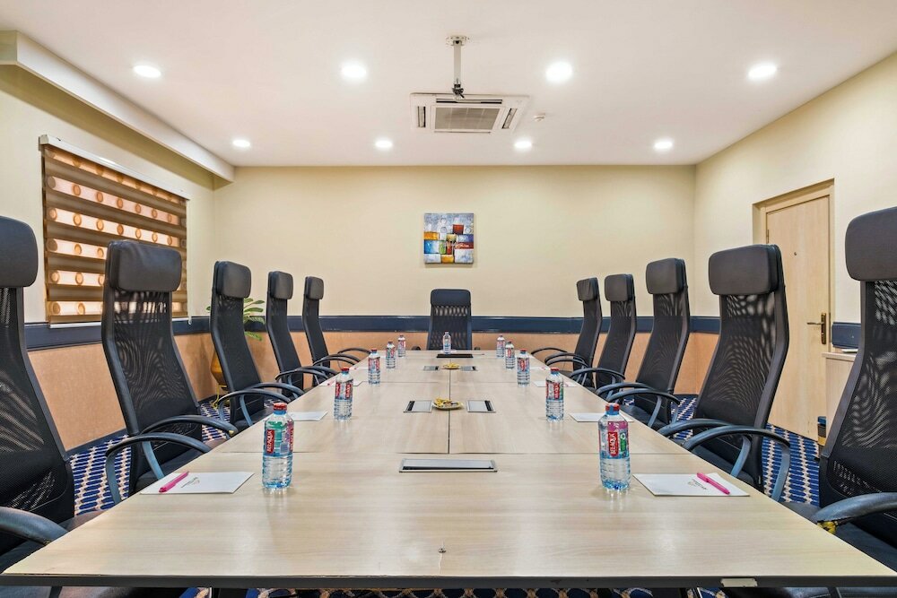 Фото Ah Hotel & Conference