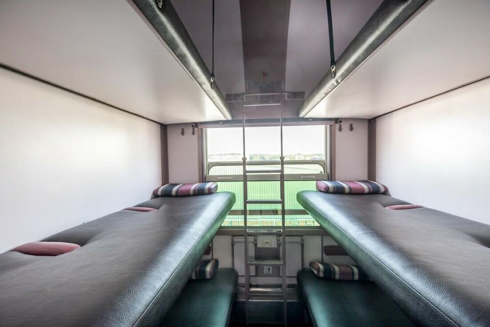 Фото Train Hostel