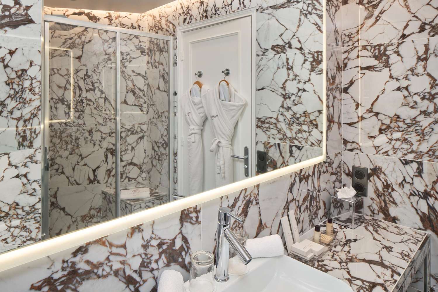 Фото Majestic Hôtel Spa