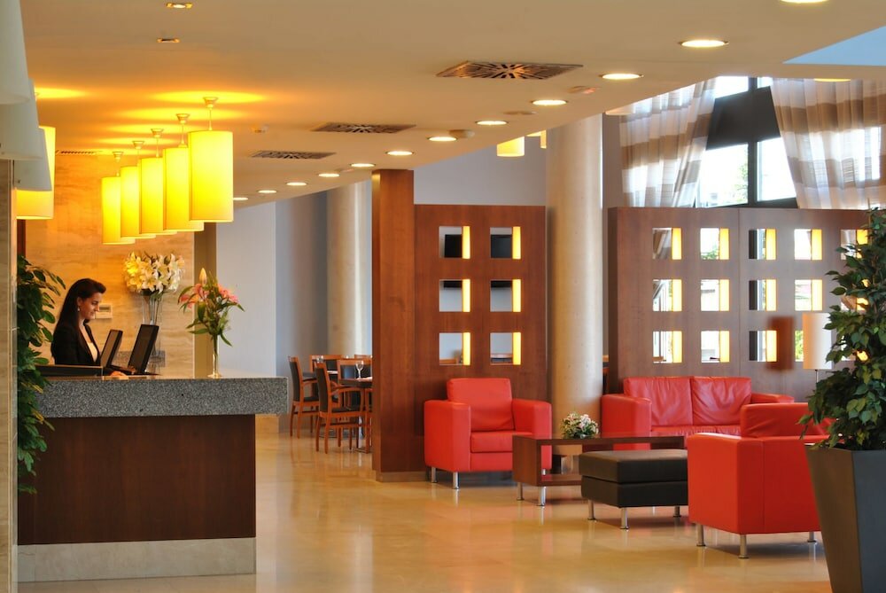 Фото Hotel Porcel Avant