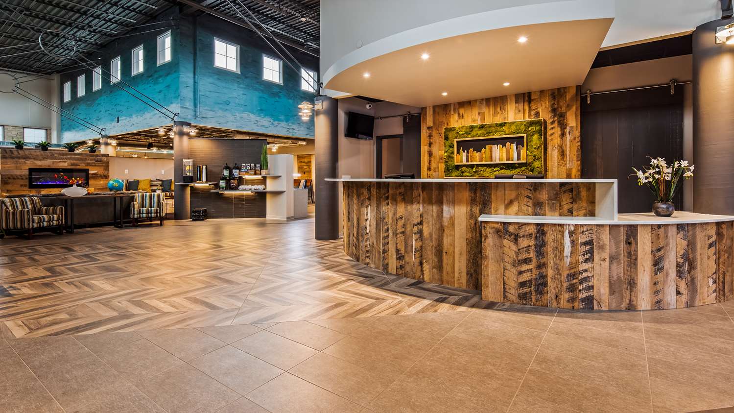 Фото Best Western Premier Ankeny Hotel