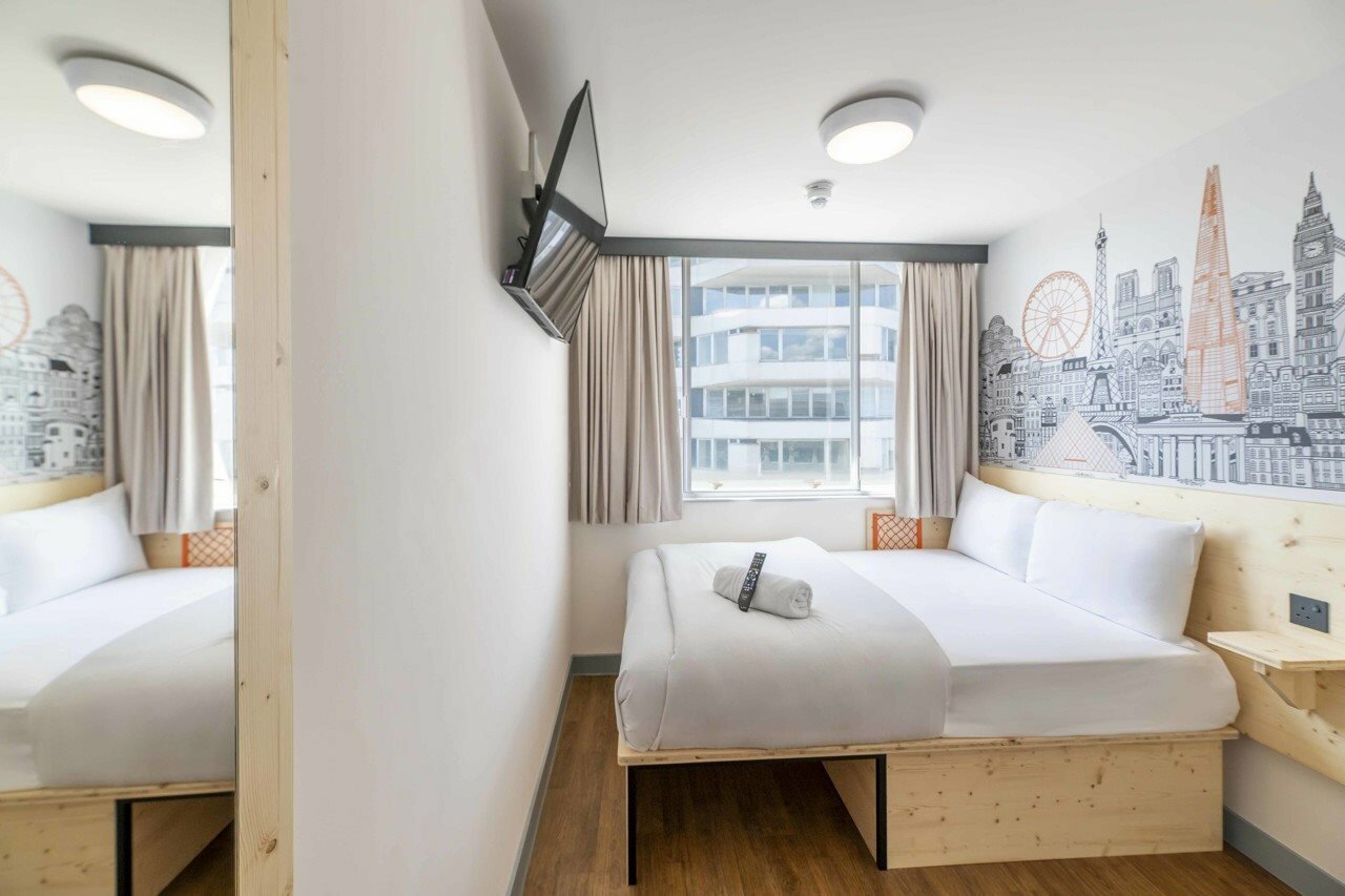 Фото EasyHotel London Croydon