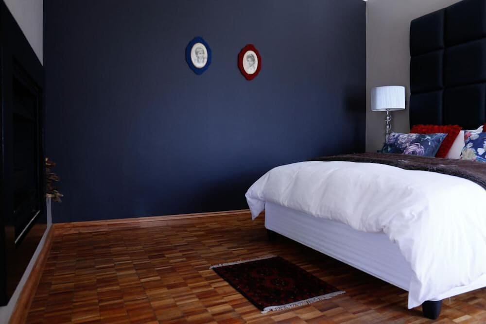 Фото The Hedge Guesthouse