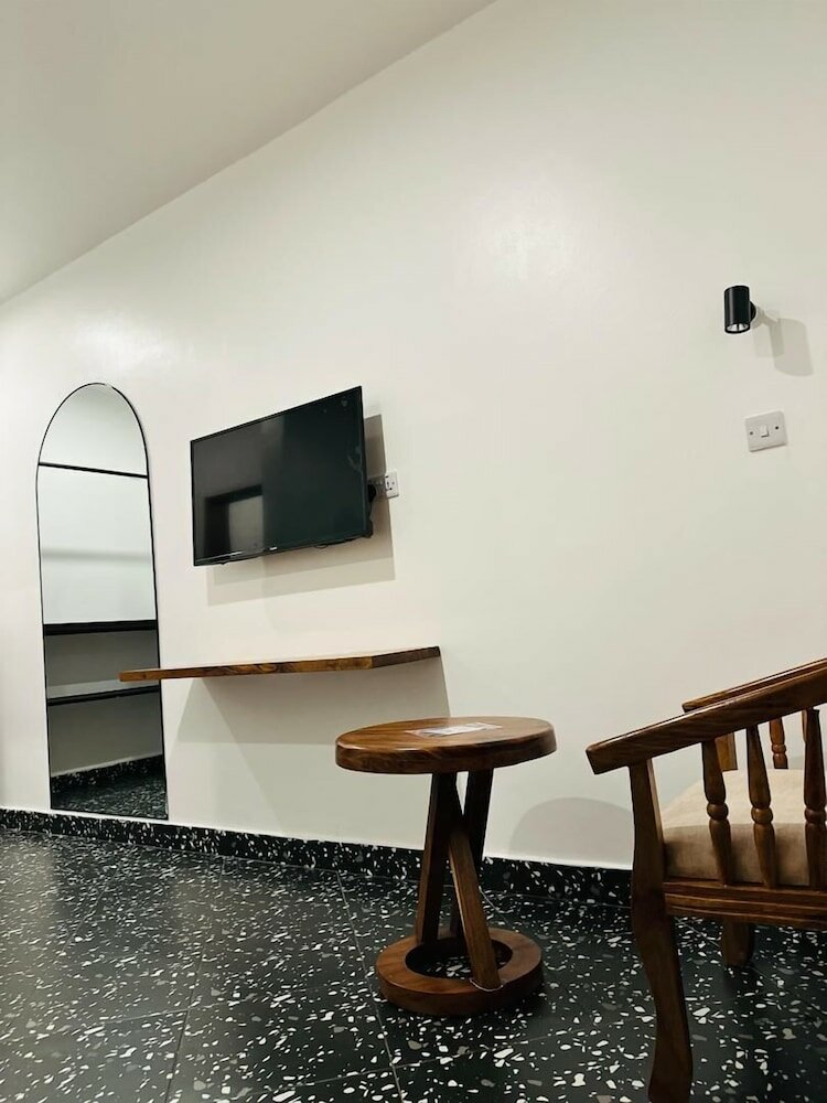 Фото The Explorers Hub