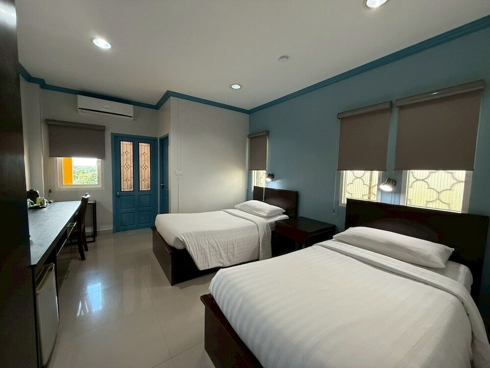 Фото Garden Hill Hotel