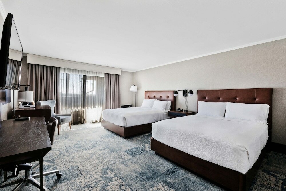 Фото Four Points by Sheraton Ventura Harbor Resort