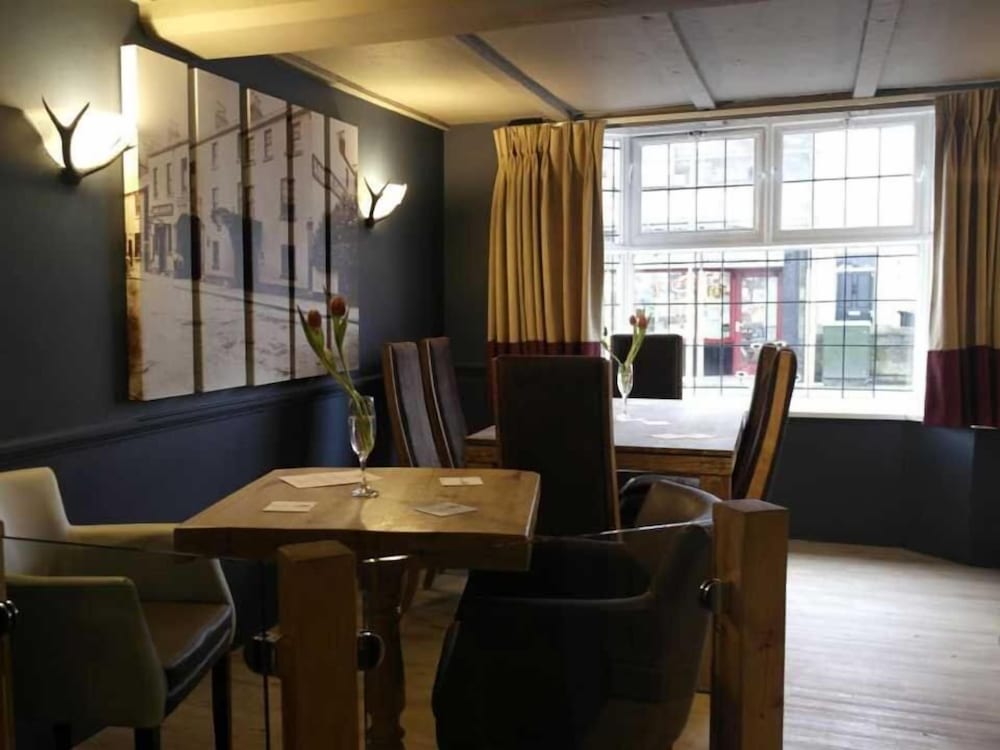 Фото The Lion Hotel