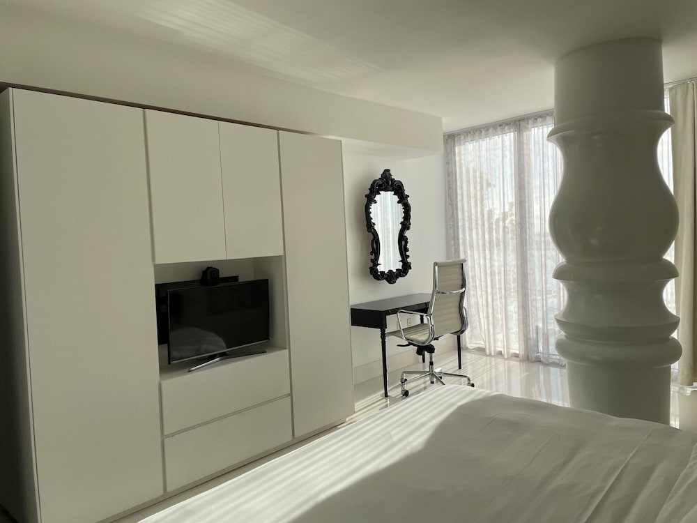 Фото Mondrian South Beach
