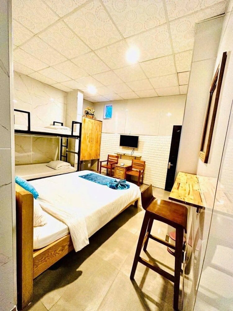 Фото Shark Hotel - Hostel