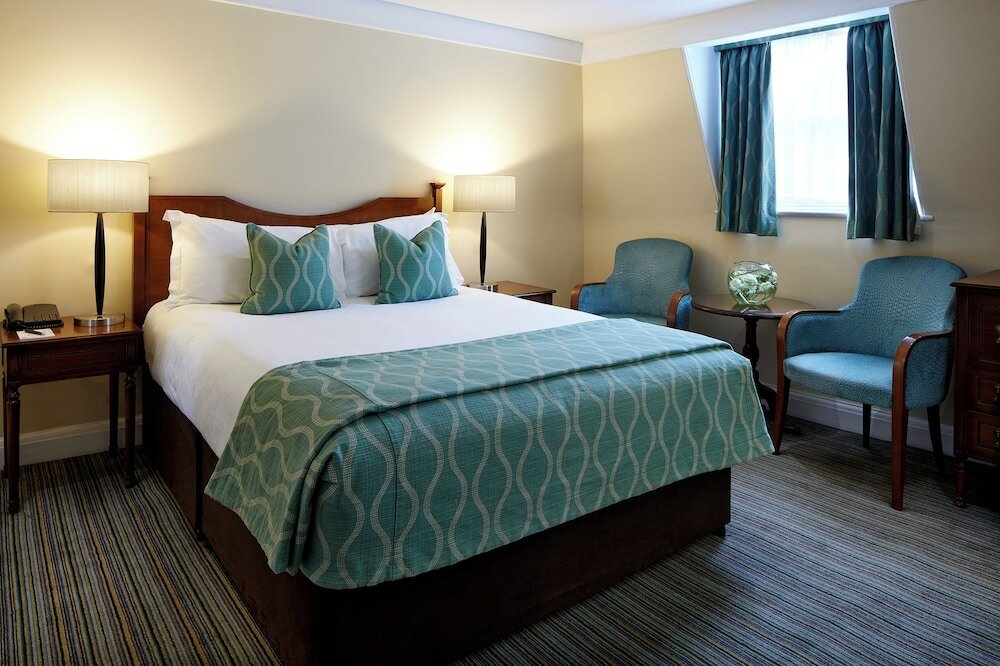 Фото Sir Christopher Wren Hotel