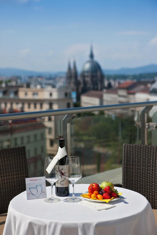 Фото IntercityHotel Wien