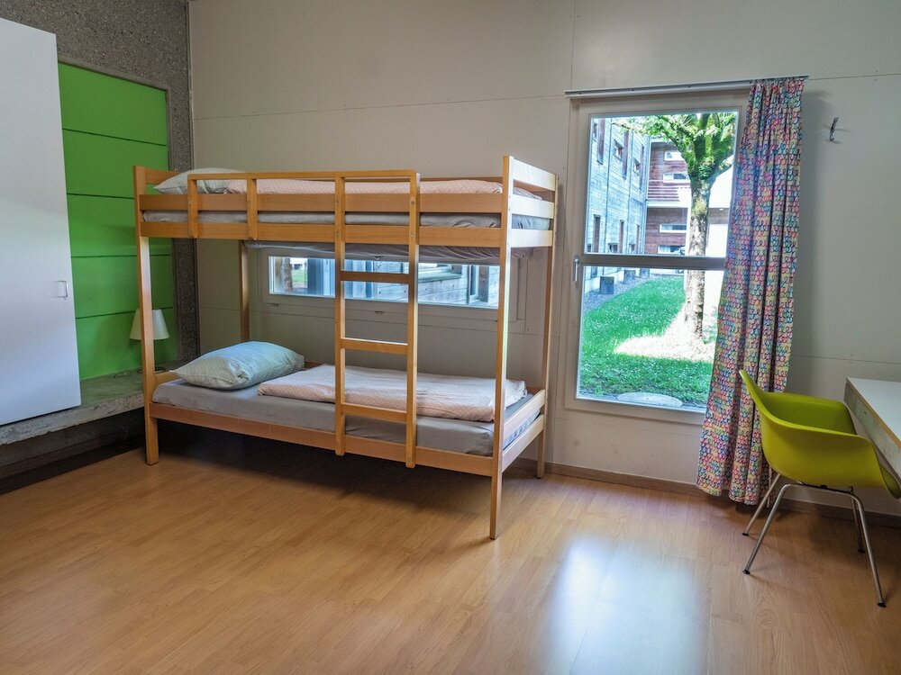 Фото Lausanne Youth Hostel Jeunotel